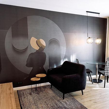 Come&Stay Apartments Wola Warschau Exterior foto
