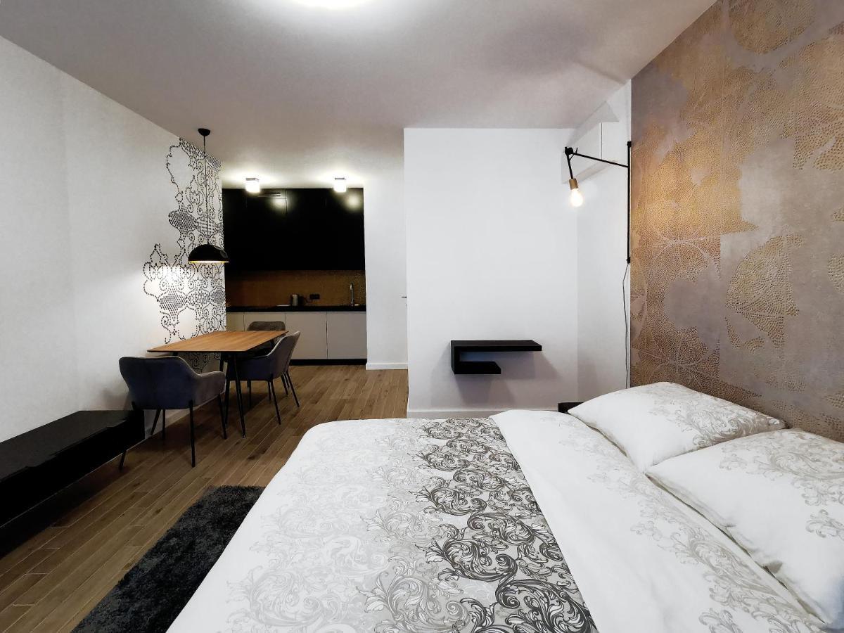 Come&Stay Apartments Wola Warschau Exterior foto