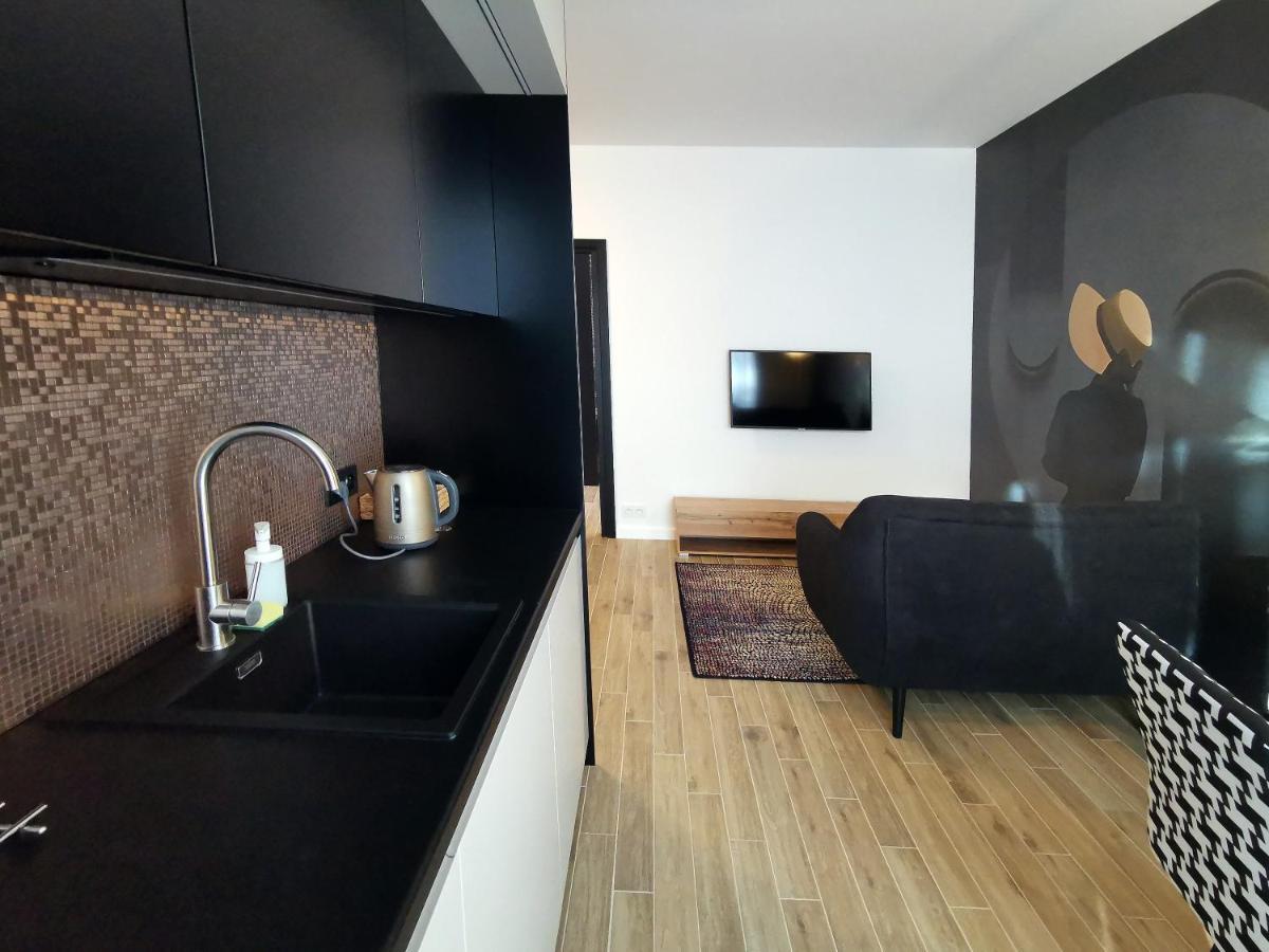 Come&Stay Apartments Wola Warschau Exterior foto